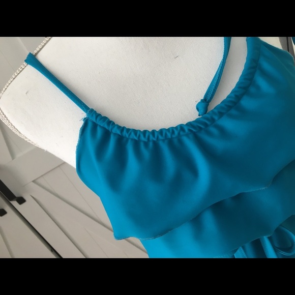 Swim shells. Water wearable cover up. Size Large - Picture 2 of 9